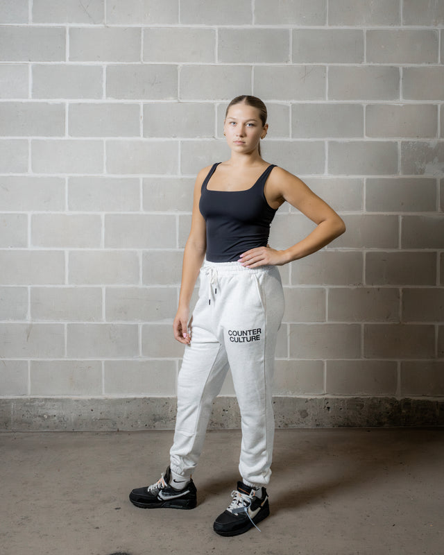 SIGNATURE JOGGERS