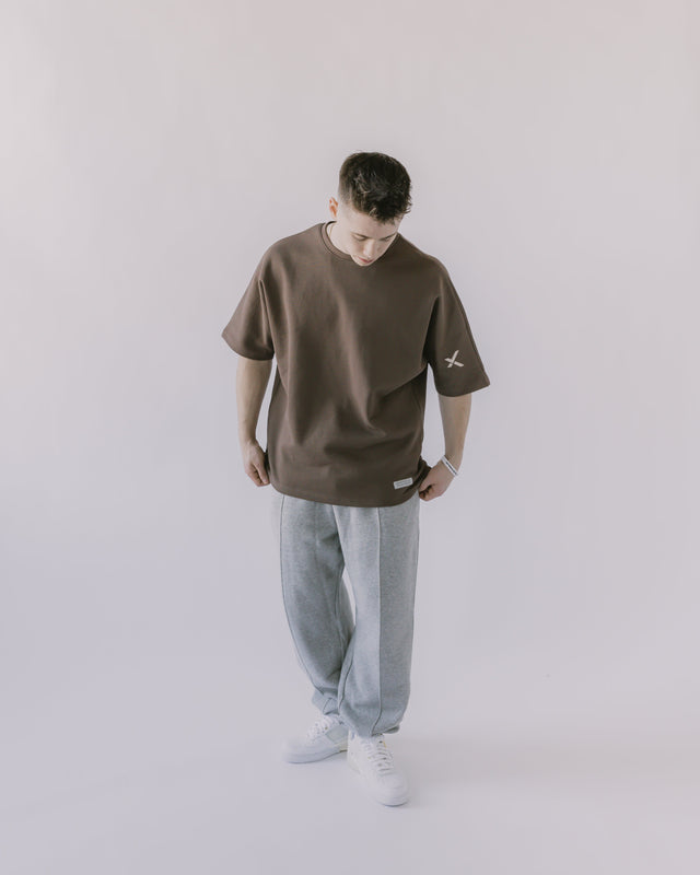 Model is 5'9" 155lbs